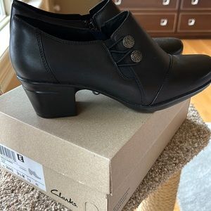 Clarks Emslie Warren Bootie, 9.5, Black NWT